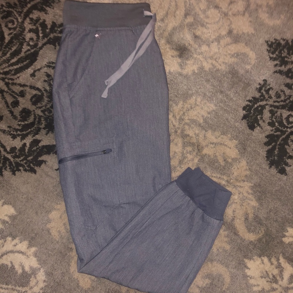 SOLD Figs Small petite Graphite Zamora joggers